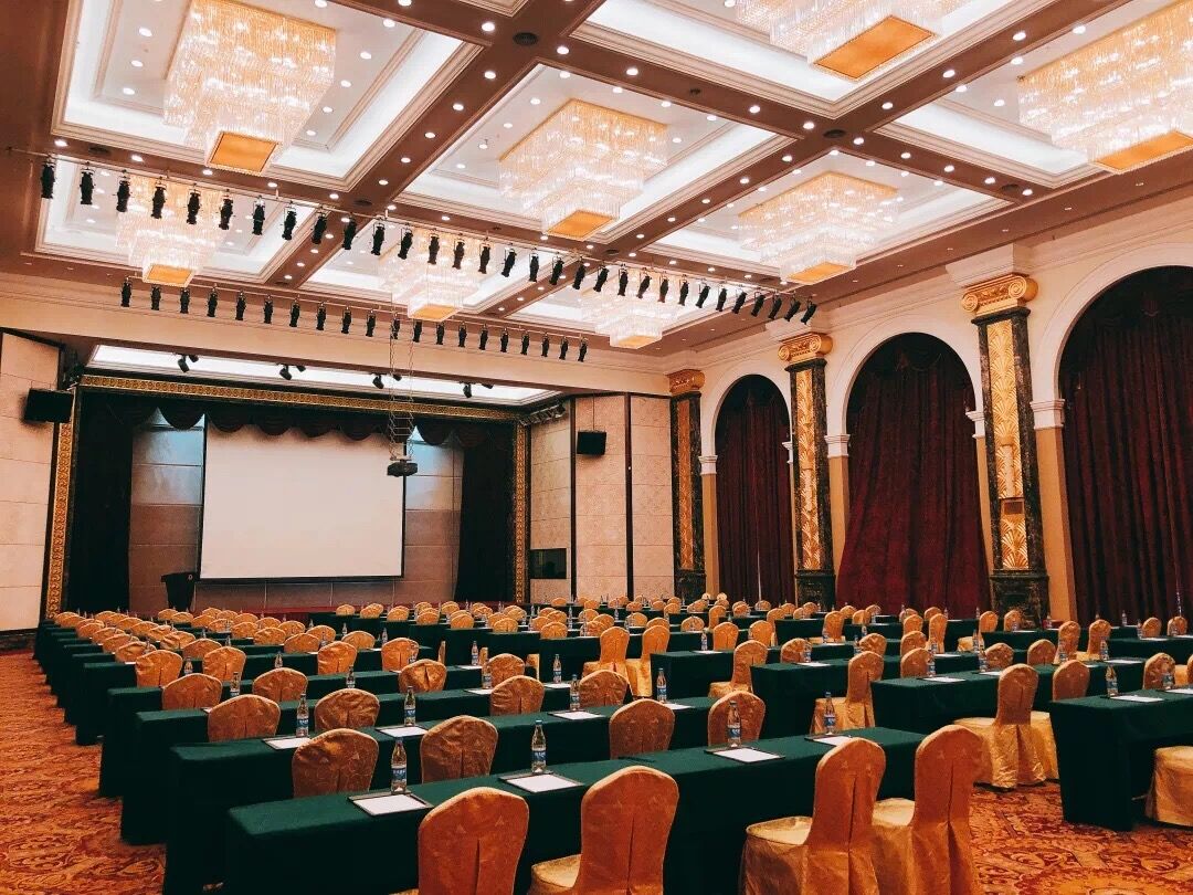 清遠恒大會議室3