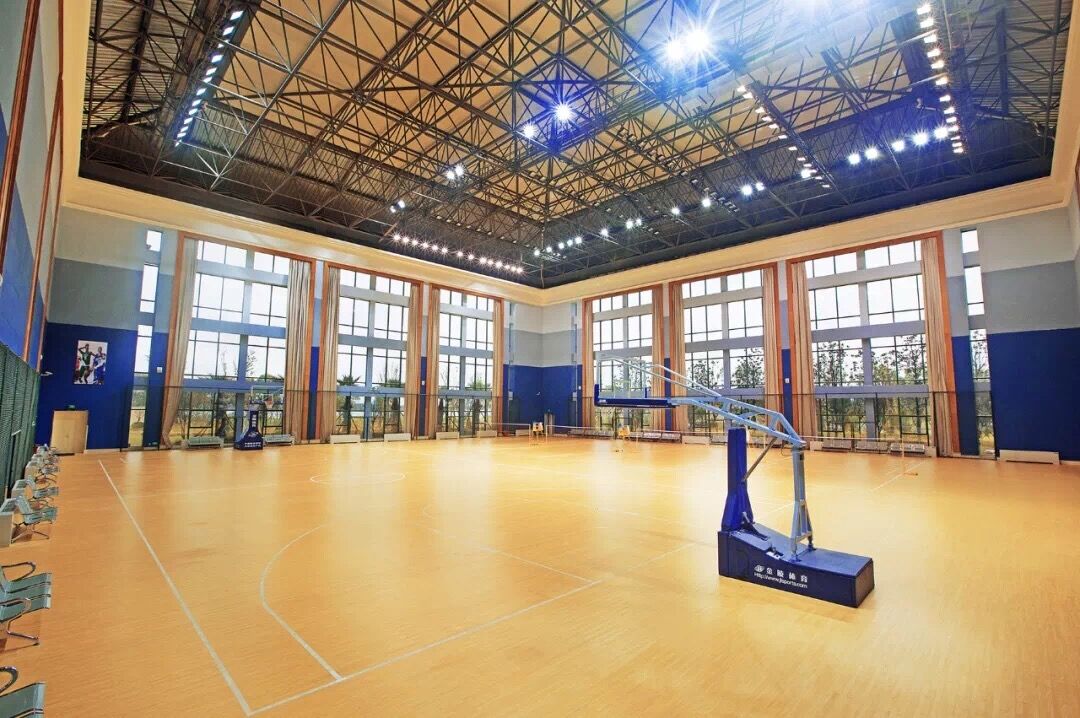 恒大酒店籃球場