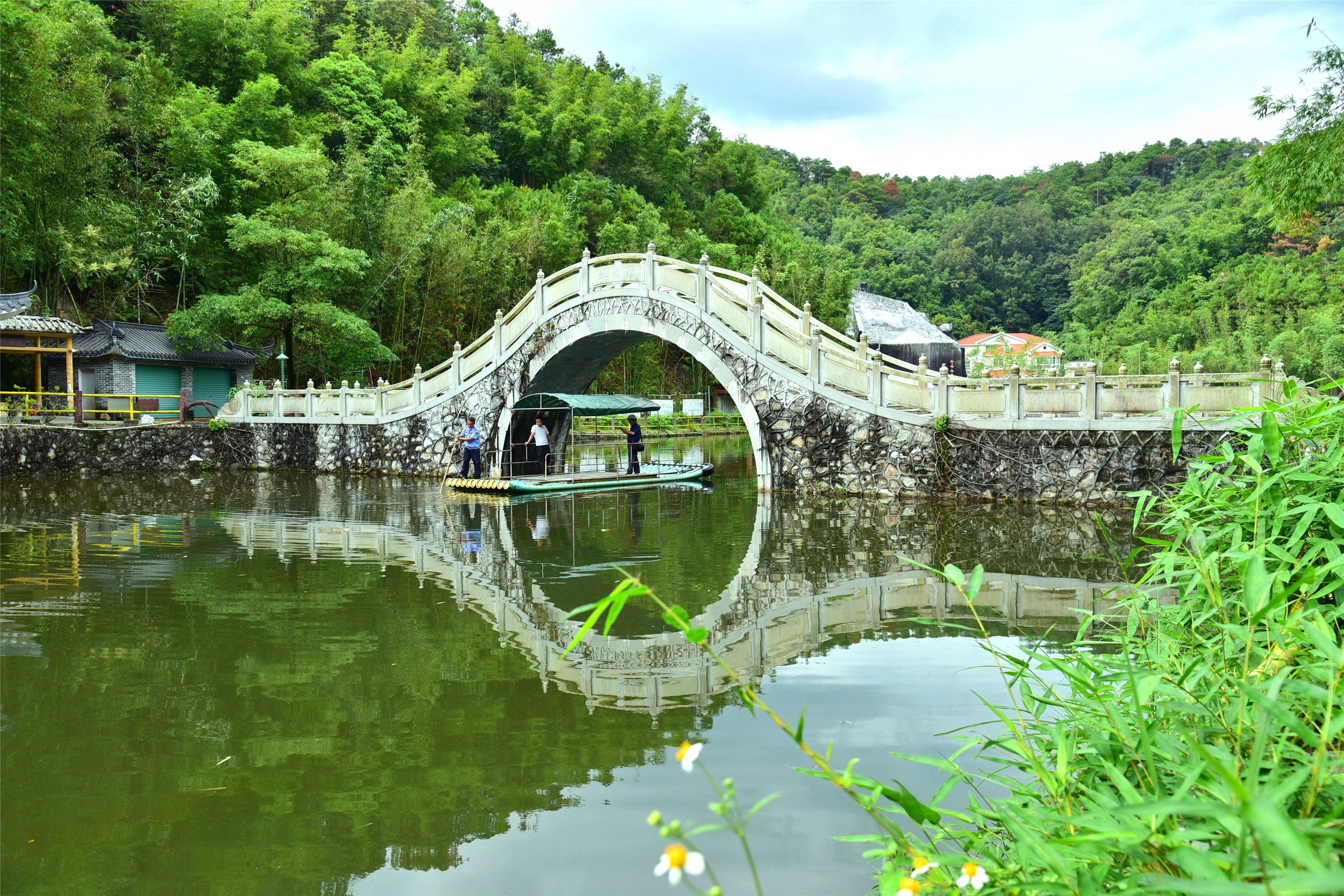 肇慶寶錠山風景區(qū)1.jpg