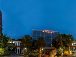 增城白水寨、觀大瀑布、果園摘果逸泉溫泉二日游