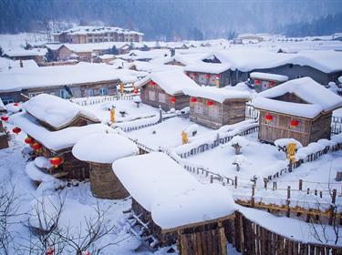 【冬遇雪鄉】冰城哈爾濱、第一雪嶺虎峰嶺、亞布力滑雪、中國童話雪鄉雙飛6日游