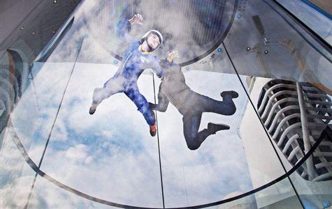 量子號跳傘體驗